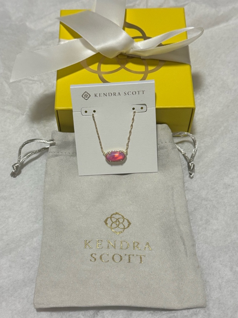 NWT Kendra Scott Elisa Pave Frame Gold Pendant Necklace in Pink Opalescent Resin - Picture 3 of 7